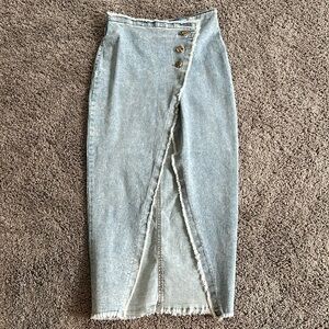 Denim skirt